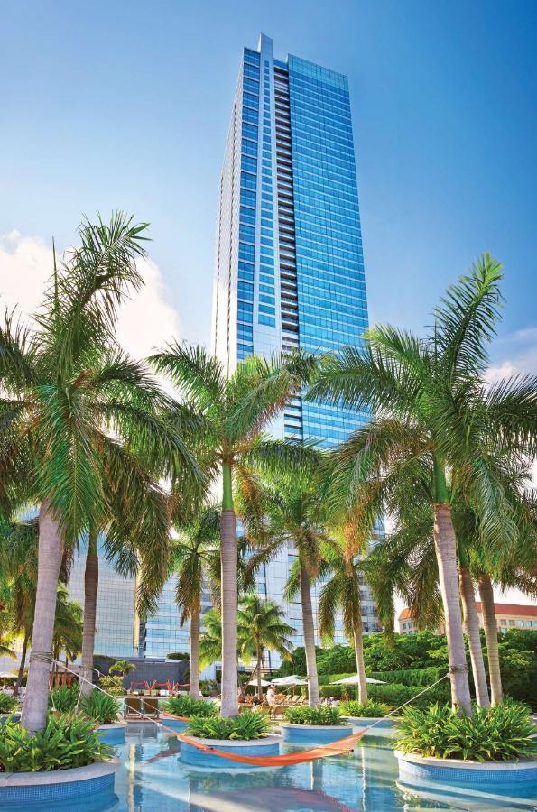 Four Seasons Hotel Miami - Luxury Private Residences, Miami